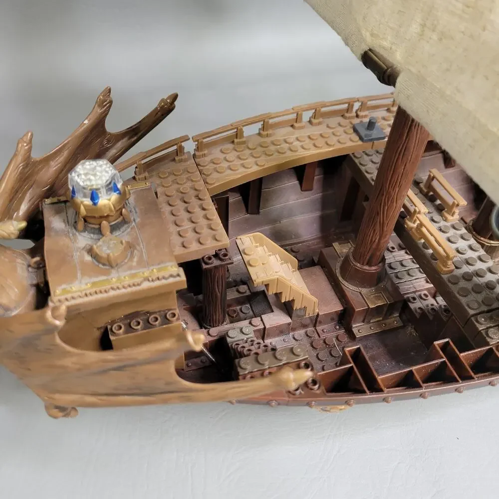 MEGA BLOKS Dragons Krystal Wars Man-O-War Ship Set 9895 Incomplete Dragon Works
